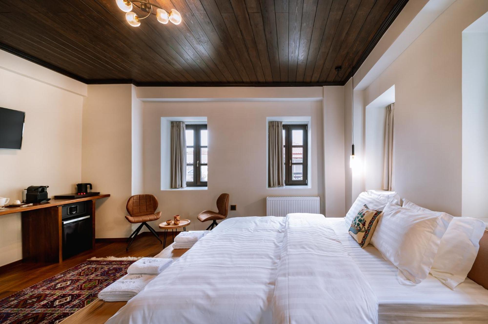 Νysa Hotel Mousthéni Екстериор снимка